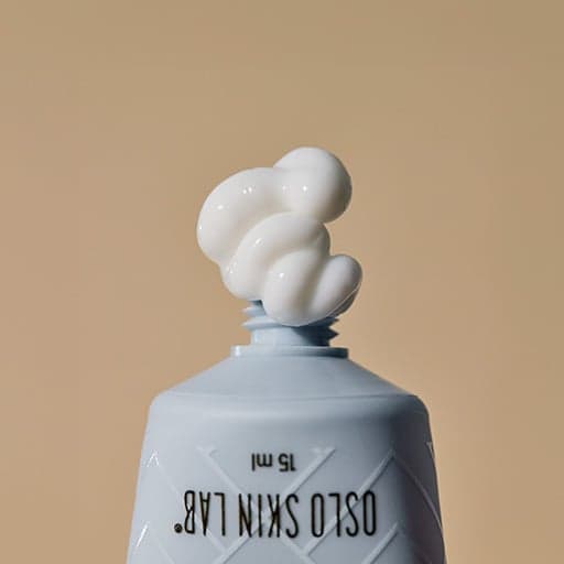 The Recipe Eye Cream silmänympärysvoide pursotettuna